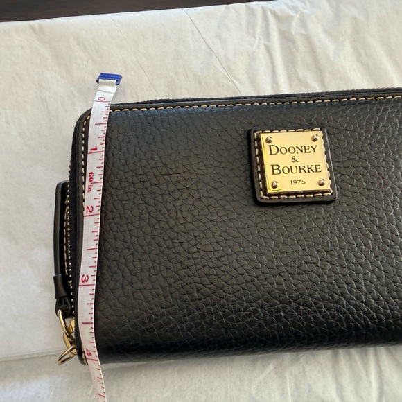 Dooney & Bourke Pebble Leather Black and Tan zip Wallet with Gold Accents - Picture 13 of 13